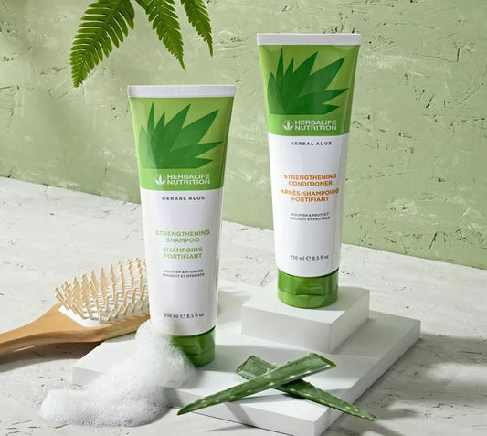 Herbal Aloe Strengthening Shampoo - NutriFit UK