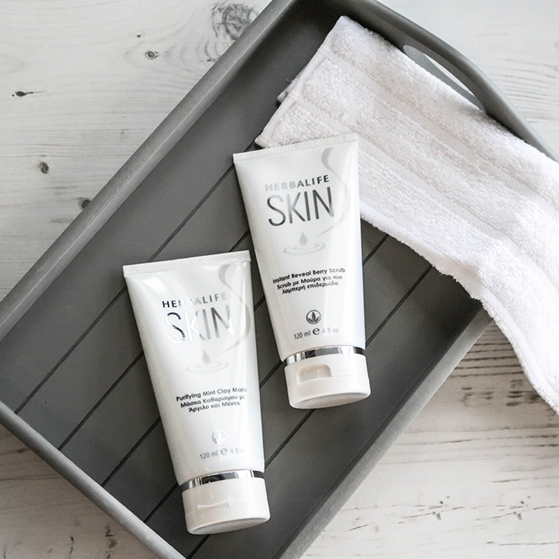 Herbalife SKIN Instant Reveal Berry Scrub π§ββοΈ π§ββοΈ